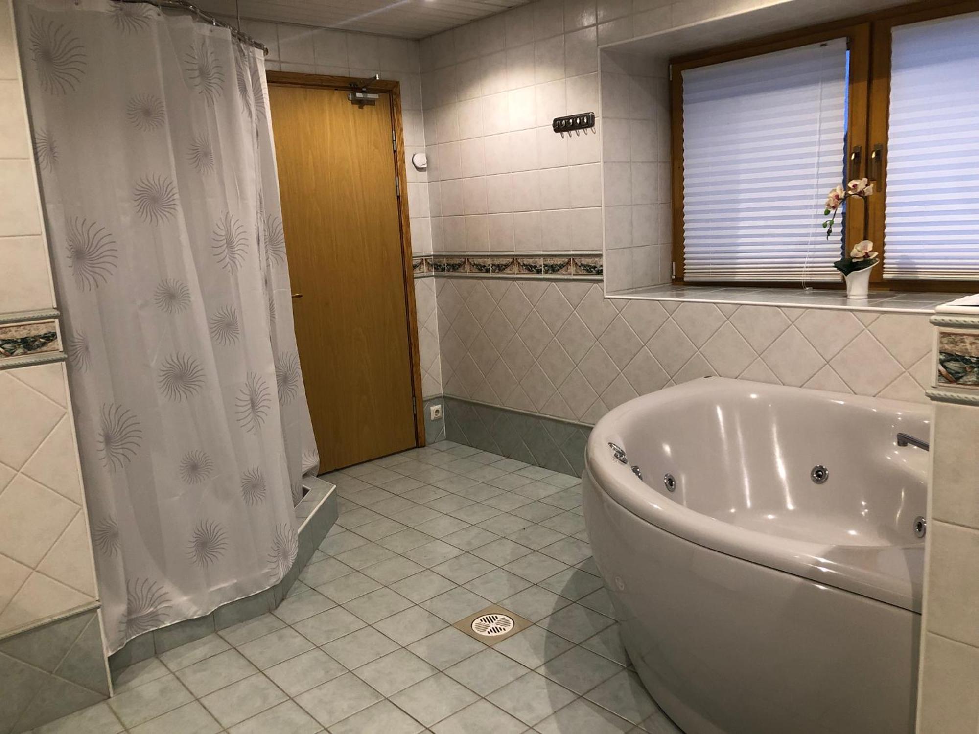 Riia Villa Tartu Esterno foto